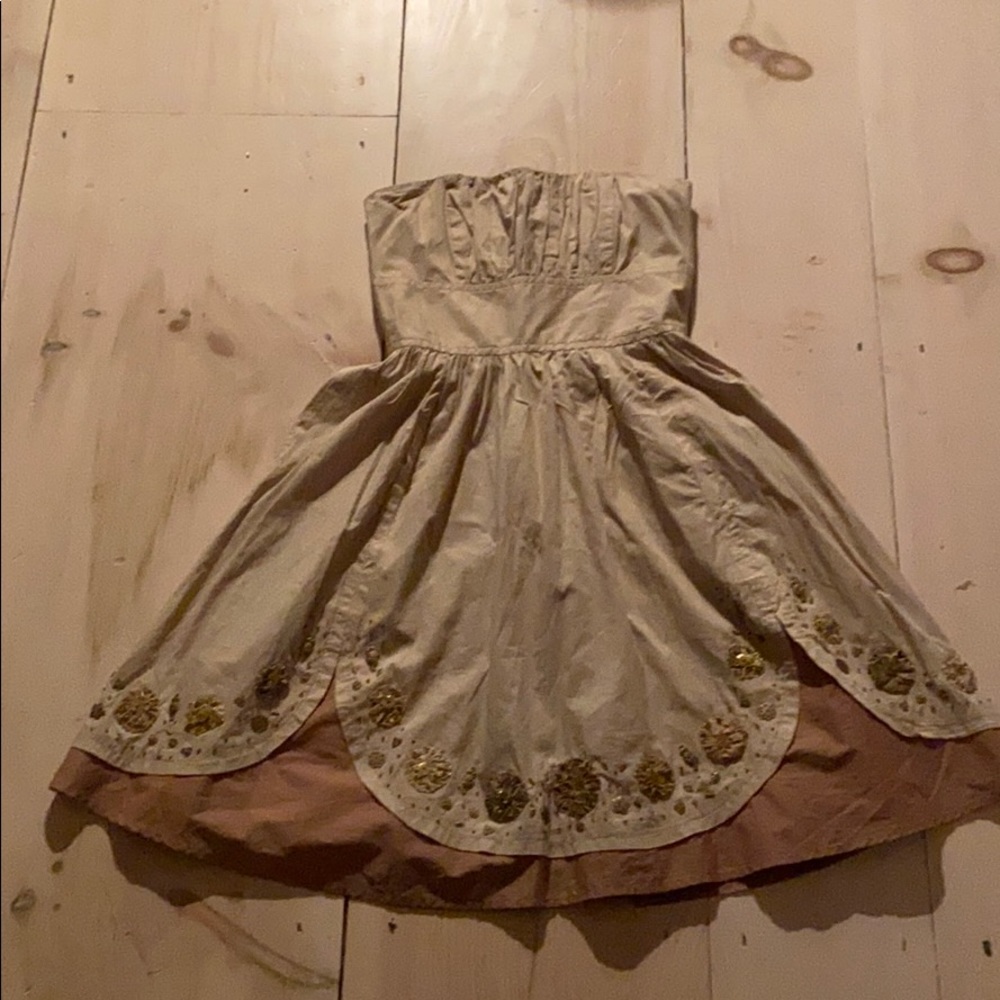 Fun khaki dress....